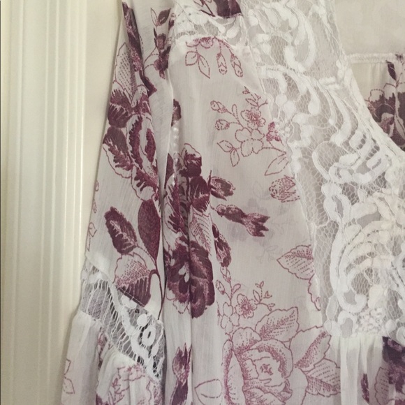 NWOT torrid flower peasant lace blouse - Picture 2 of 14